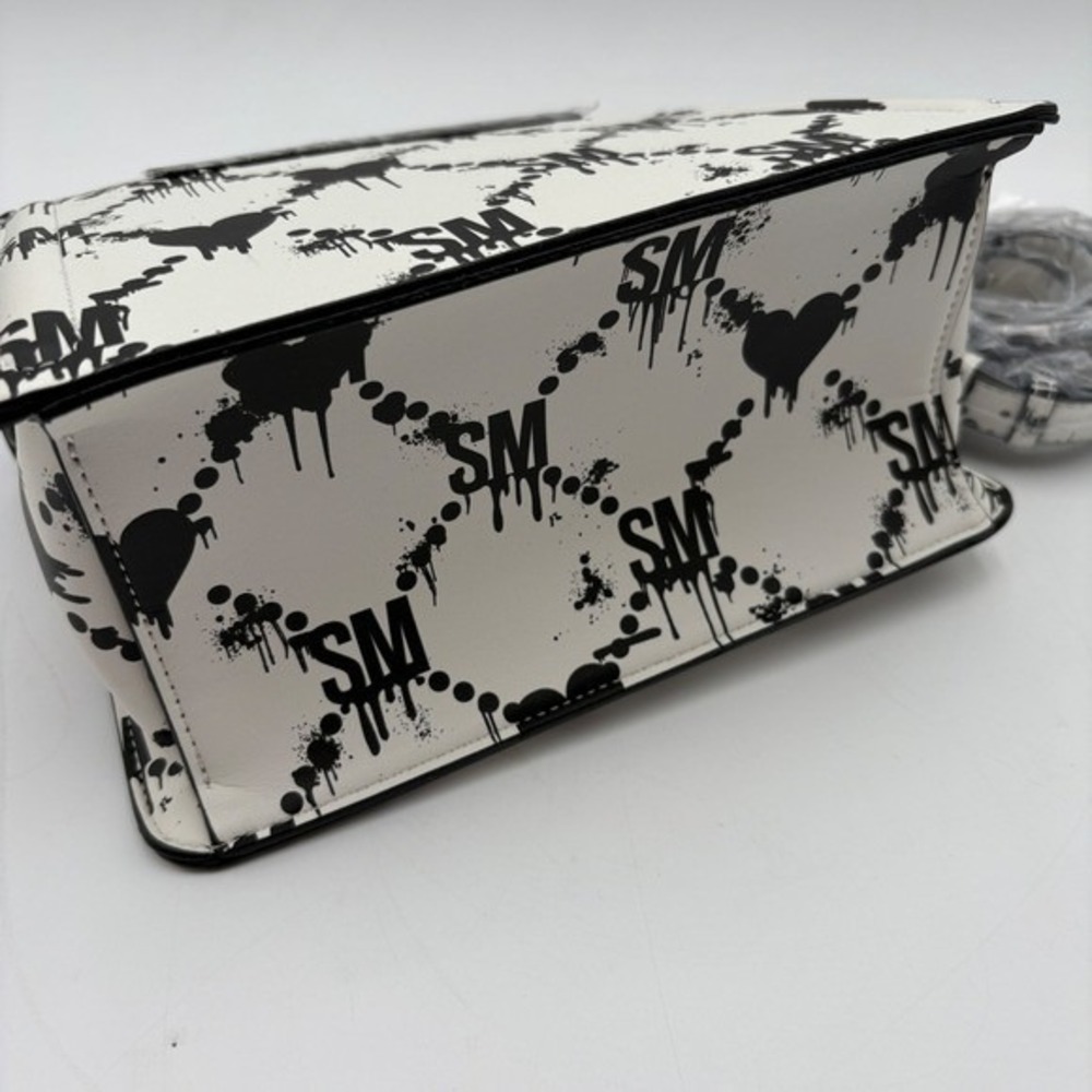 Steve Madden Bevelyn Satchel Halloween White & Black Bleeding Hearts Ear… - Picture 9 of 10